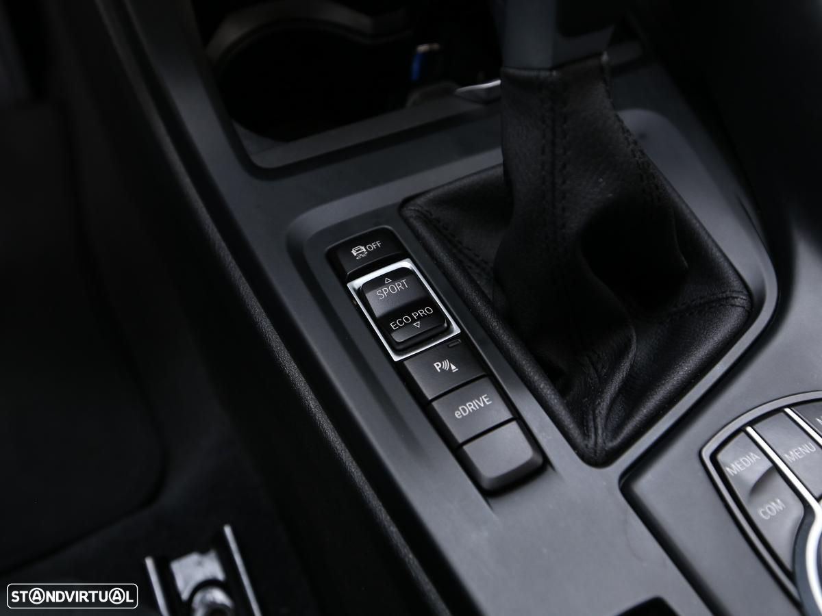 BMW X1 25 e xDrive Corporate Edition - 19