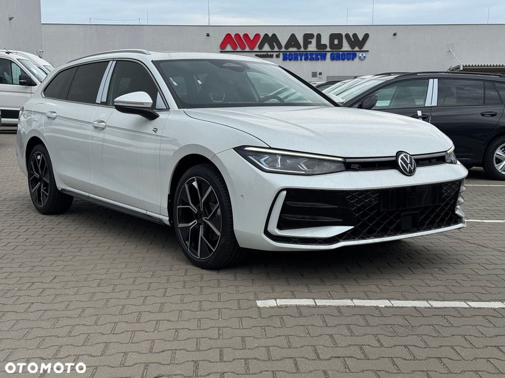 Volkswagen Passat Variant 2.0 TSI R-Line Plus DSG - 5