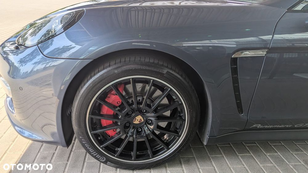 Porsche Panamera GTS - 6