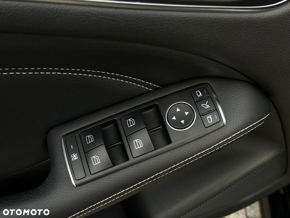 Mercedes-Benz Klasa B 180 UrbanStyle Edition - 12