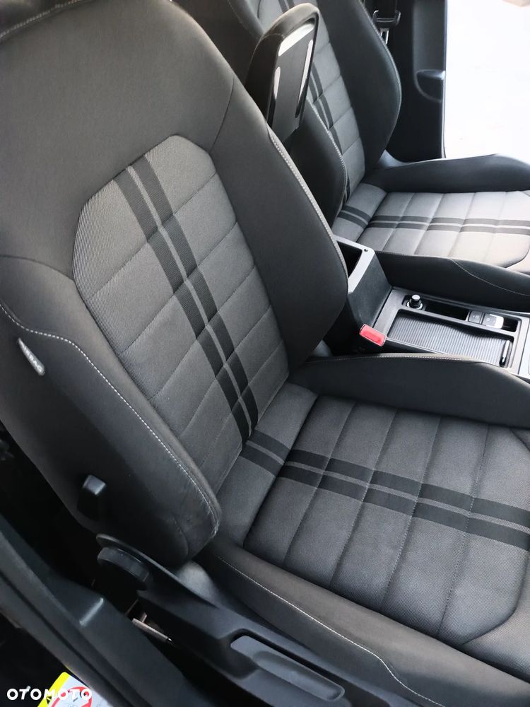 Volkswagen Golf 2.0 BlueTDI DSG Comfortline - 25