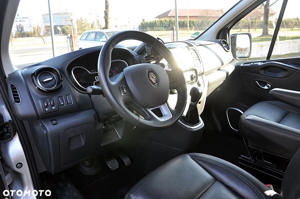 Renault Trafic Blue Spaceclass - 13