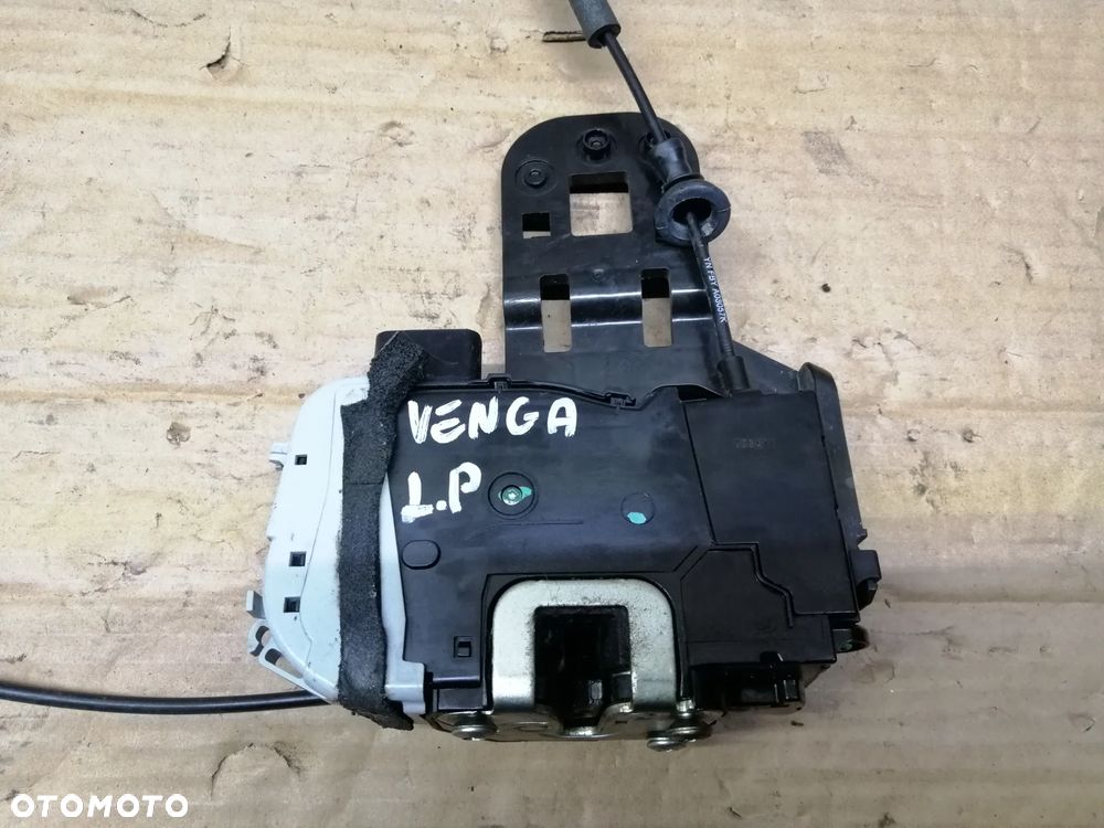 Kia Venga zamki drzwi komplet lewy przód 6 Pin pozostałe 4 Pin EU - 6