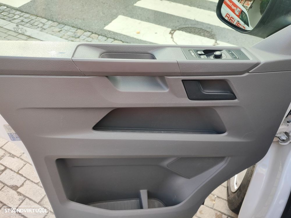 VW Transporter 2.0 TDI Business - 9