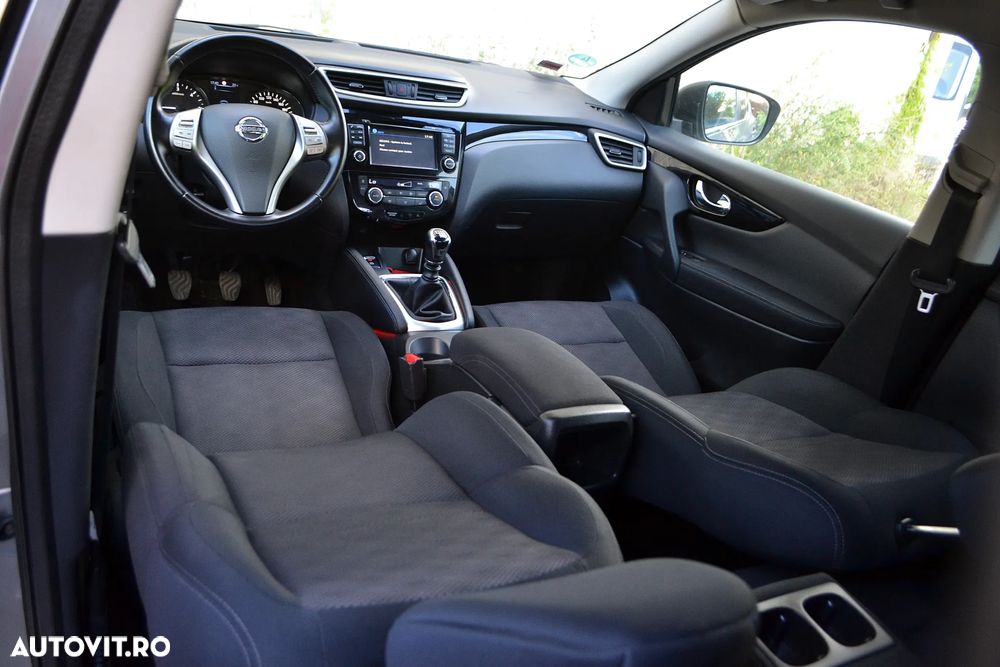 Nissan Qashqai 1.5 DCI N-CONNECTA - 6