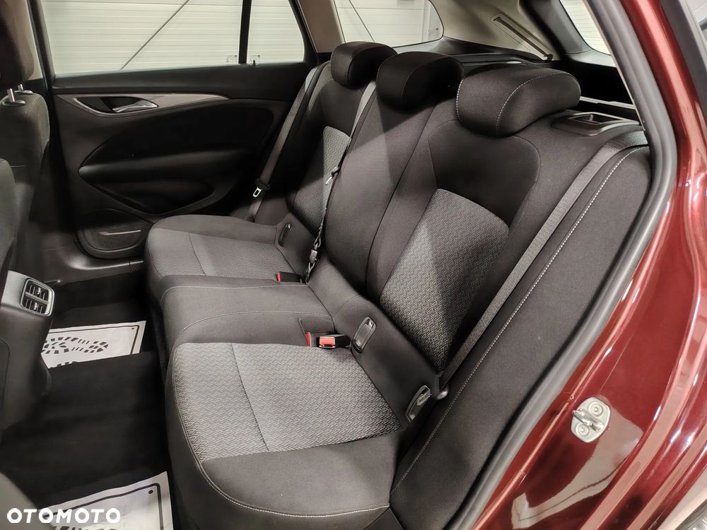 Opel Insignia 1.5 T Exclusive S&S - 22