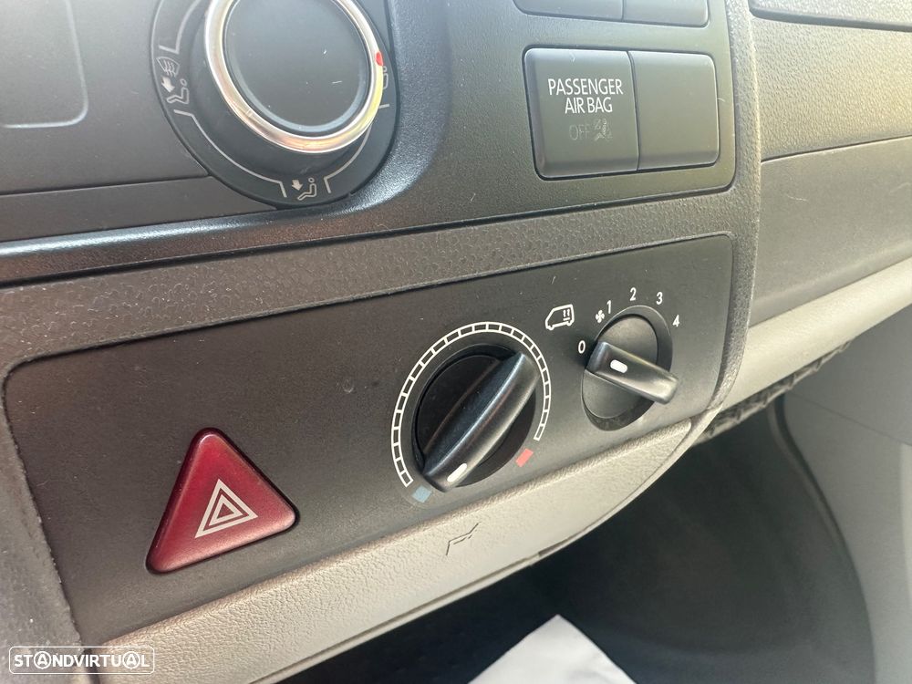 VW Transporter 2.0 TDI BM Extra AC - 14