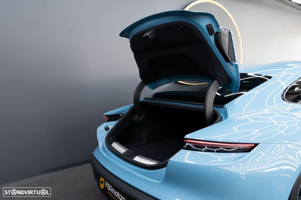Porsche Taycan 4S - 18