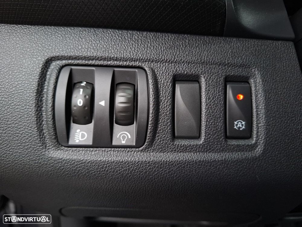 Renault Clio Sport Tourer 1.5 dCi Limited - 20