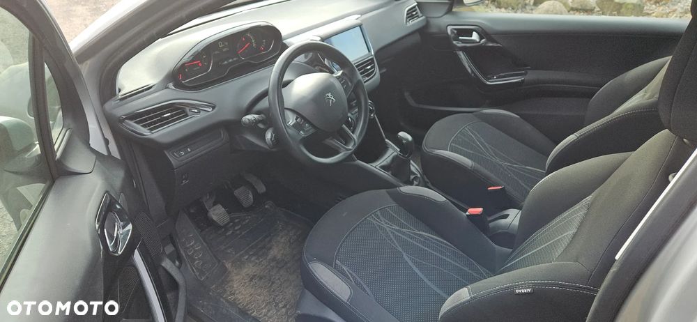 Peugeot 208 1.2 VTi Active - 9