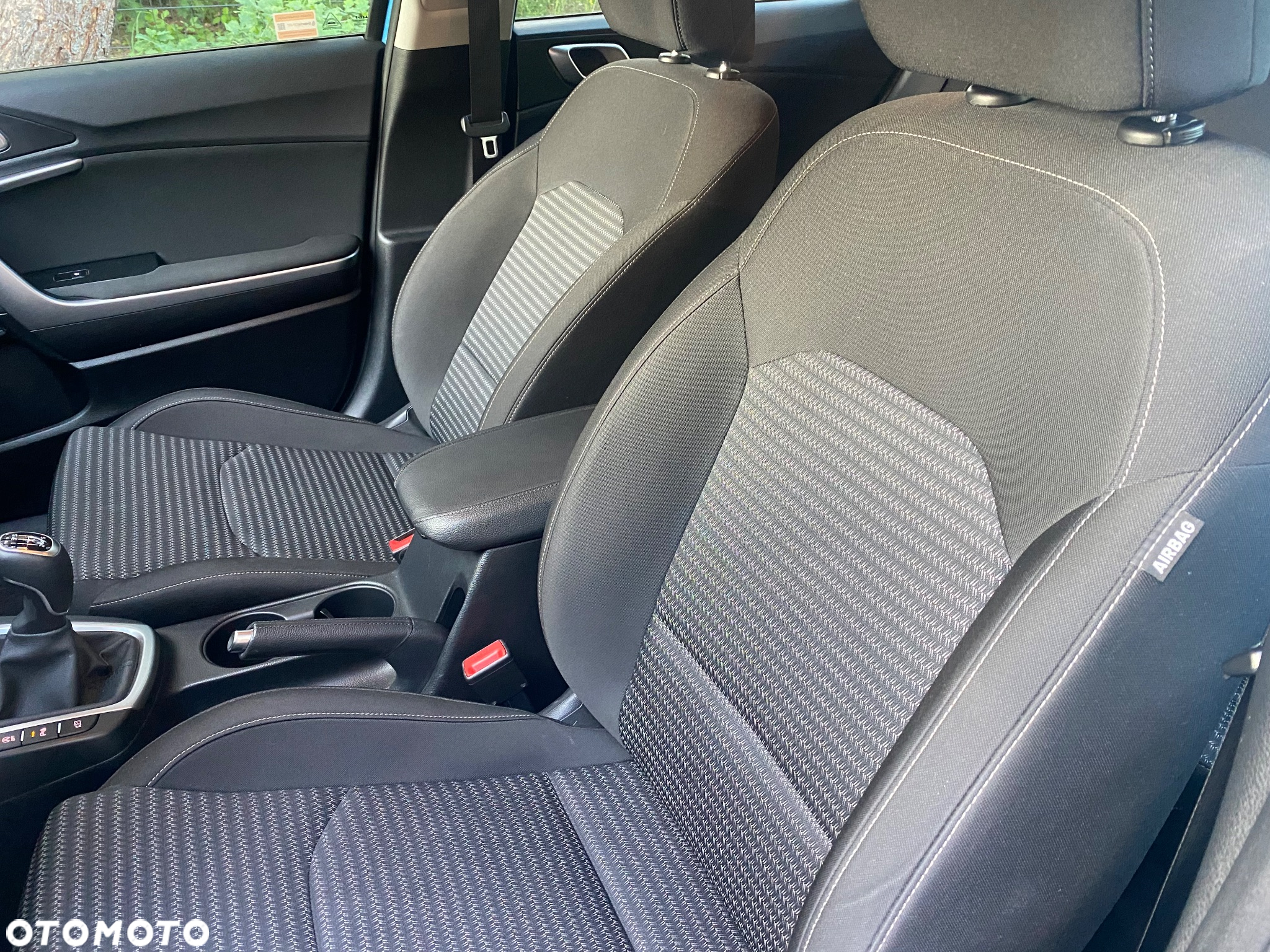 Kia Ceed 1.5 T-GDI M - 10