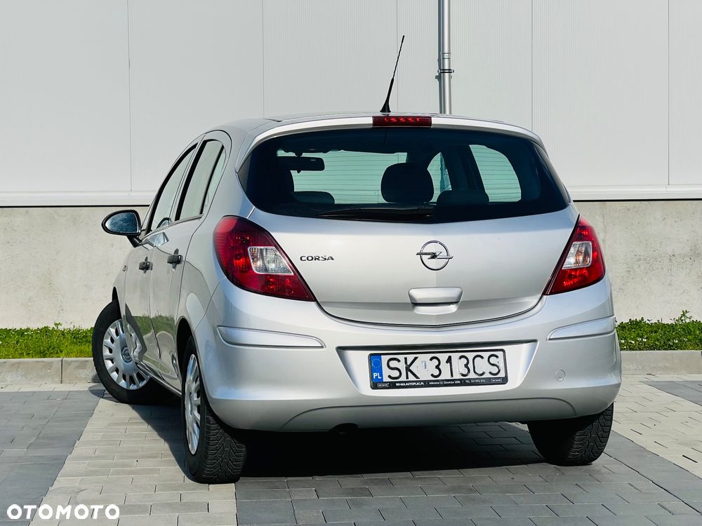 Opel Corsa 1.2 16V Essentia - 3
