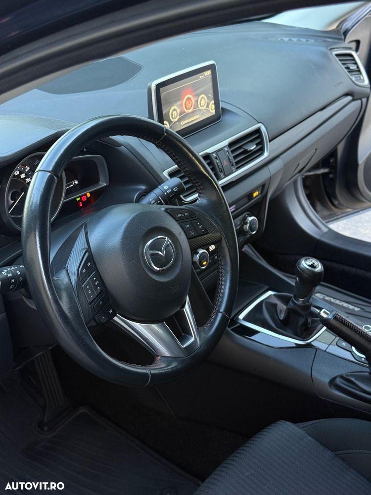 Mazda 3 - 6