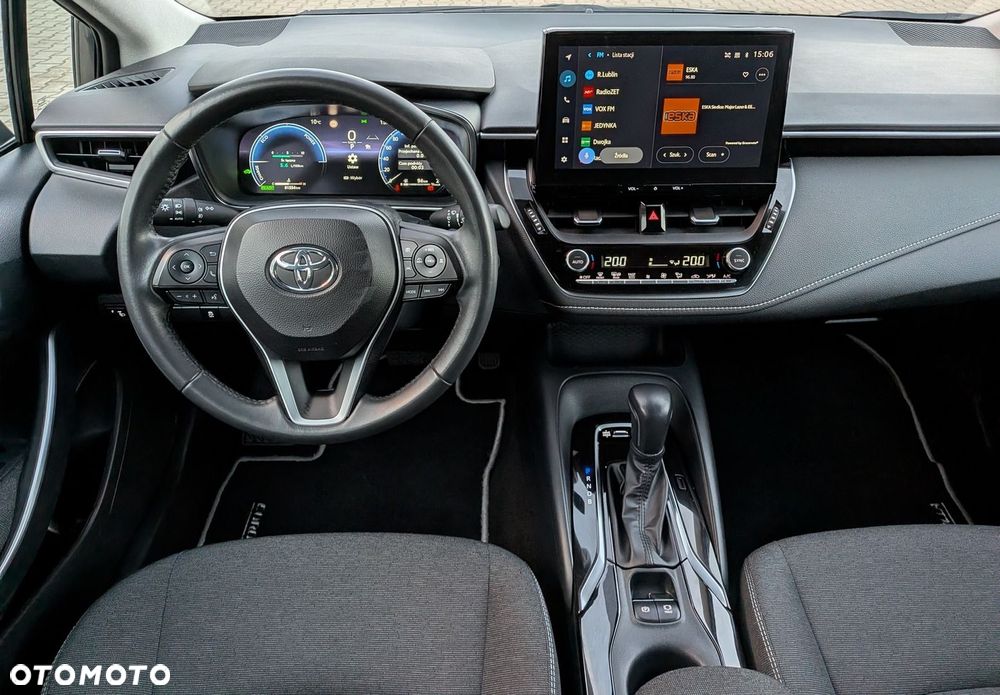 Toyota Corolla 1.8 Hybrid Comfort - 17