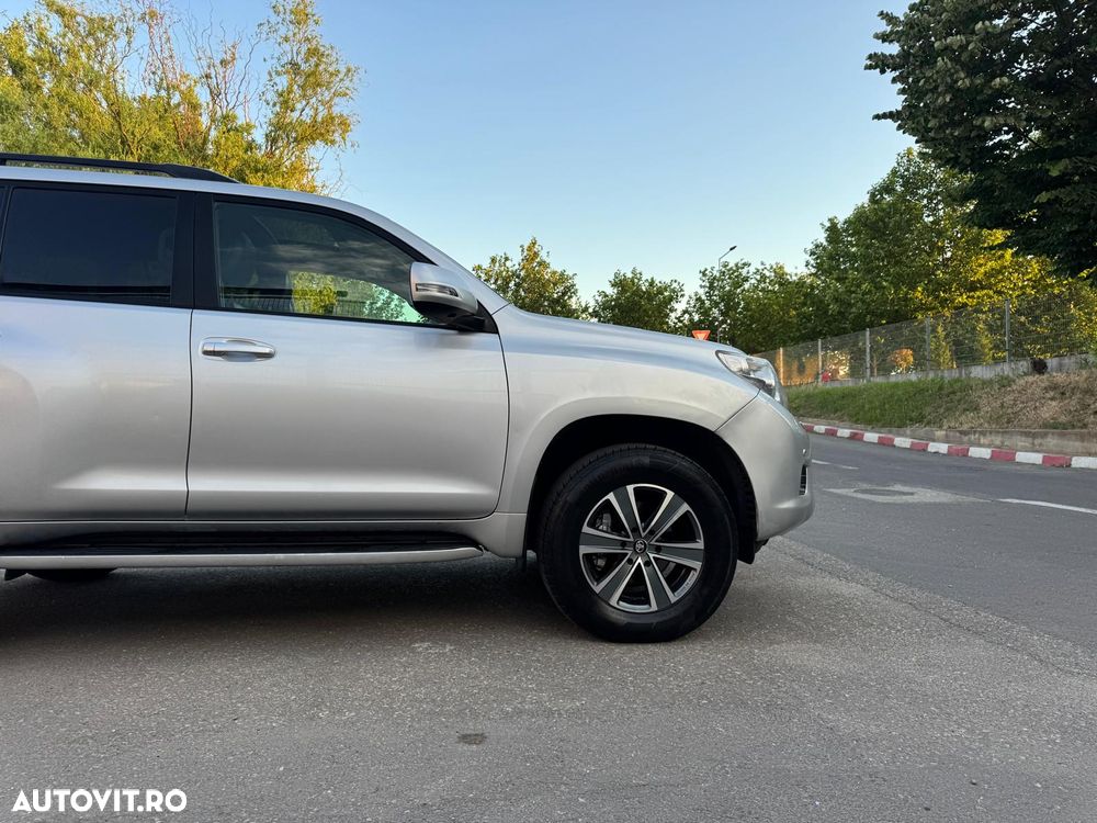 Toyota Land Cruiser 3.0l Turbo D-4D Aut. AVS Luxury - 12