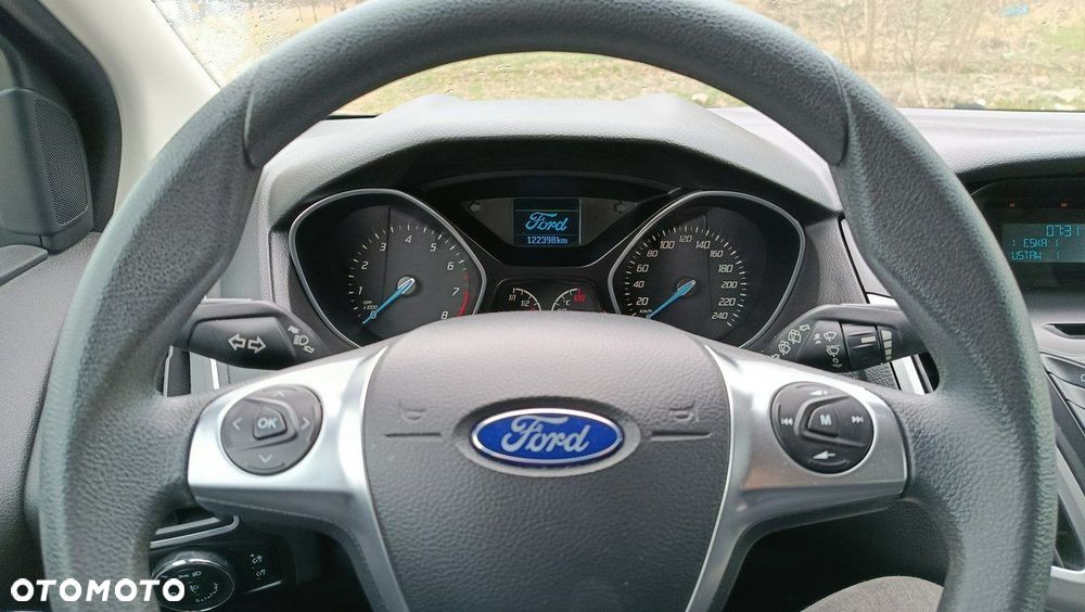 Ford Focus - 17