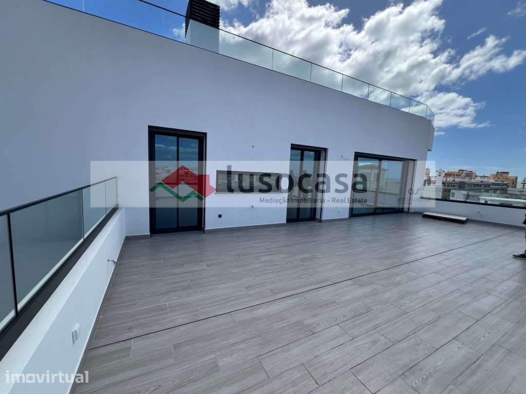 PENTHOUSE, tipo T3, vista 360º, 1 quarto em suite, sala em openspac... - Grande imagem: 3/15