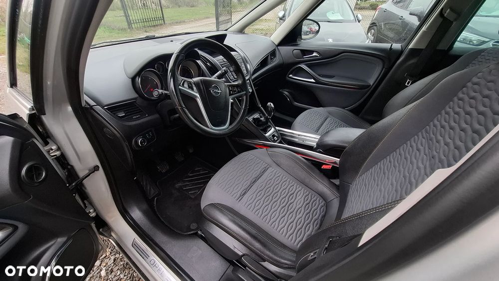 Opel Zafira 1.9 CDTI Catch me now - 18