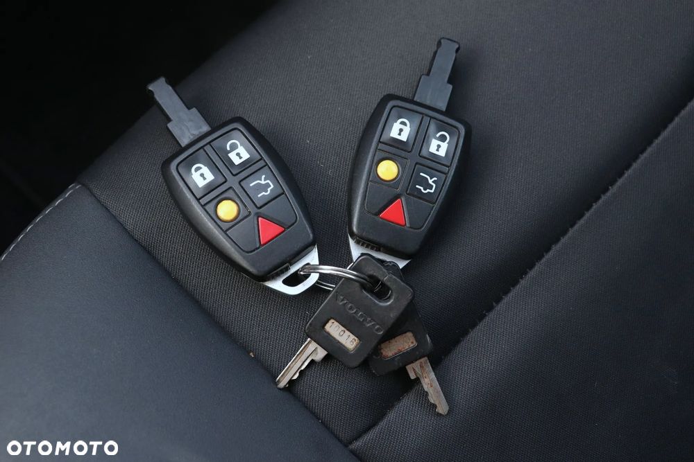 Volvo V70 D5 Summum - 15