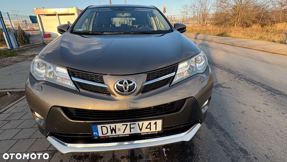 Toyota RAV4 2.0 D-4D Premium 4x2 - 7
