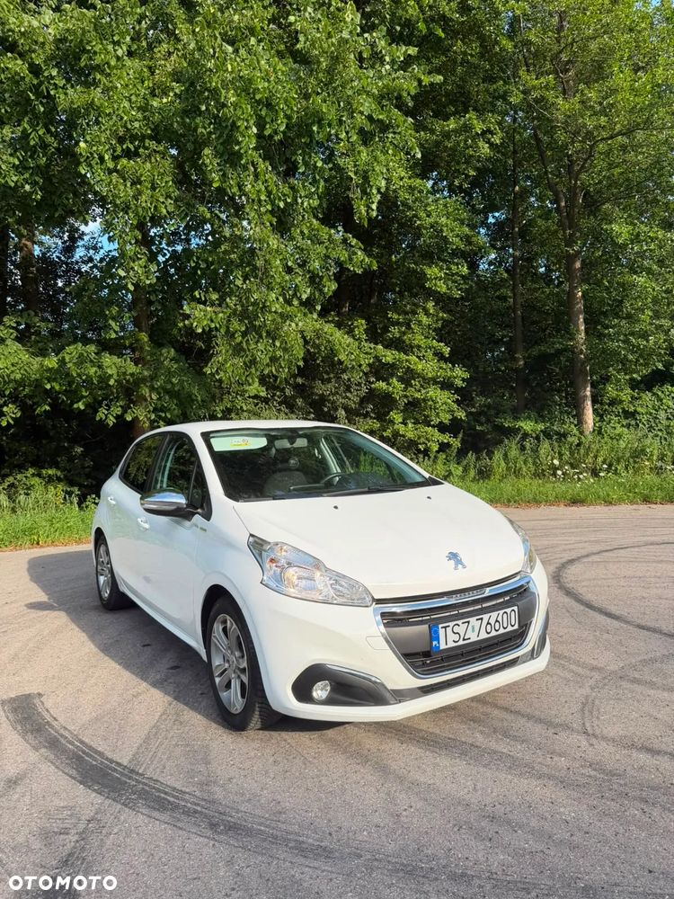 Peugeot 208 1.2 PureTech GPF Signature S&S - 15