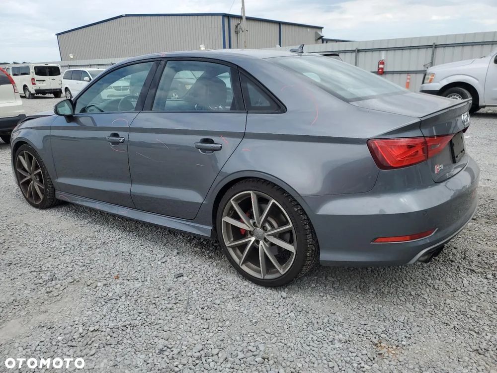 Audi S3 S tronic - 4