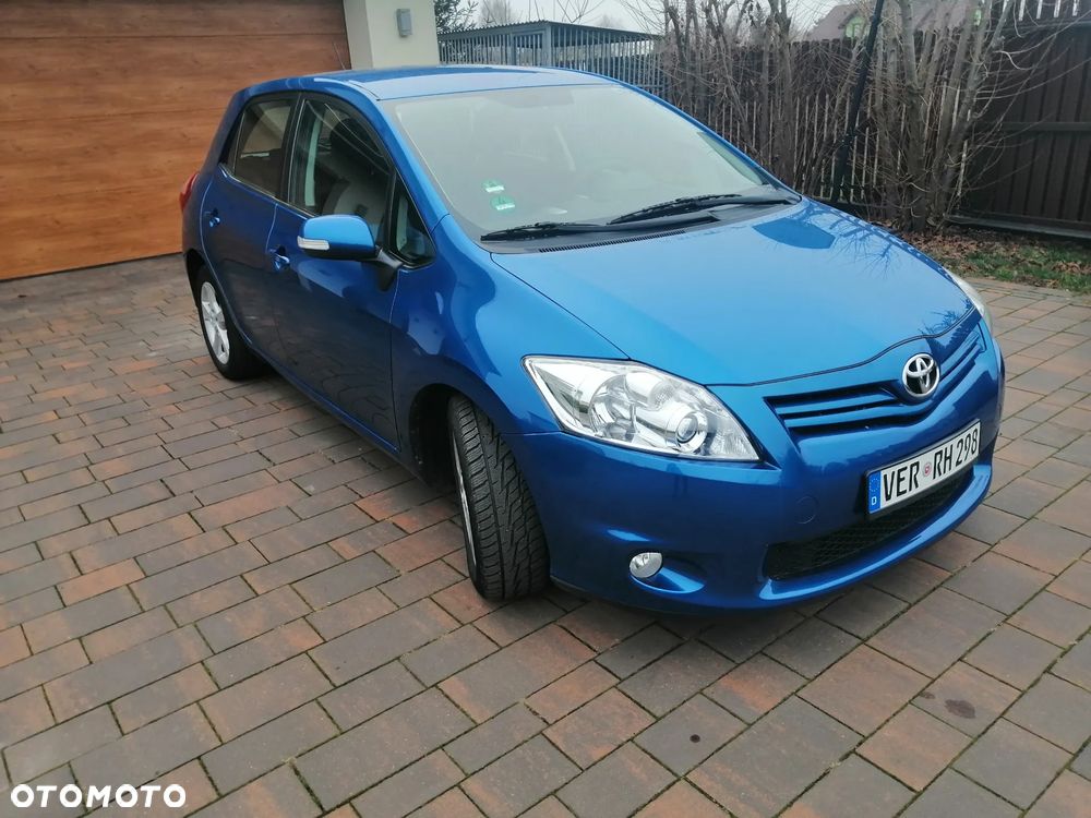 Toyota Auris 1.33 Dual-VVT-i START Edition - 1