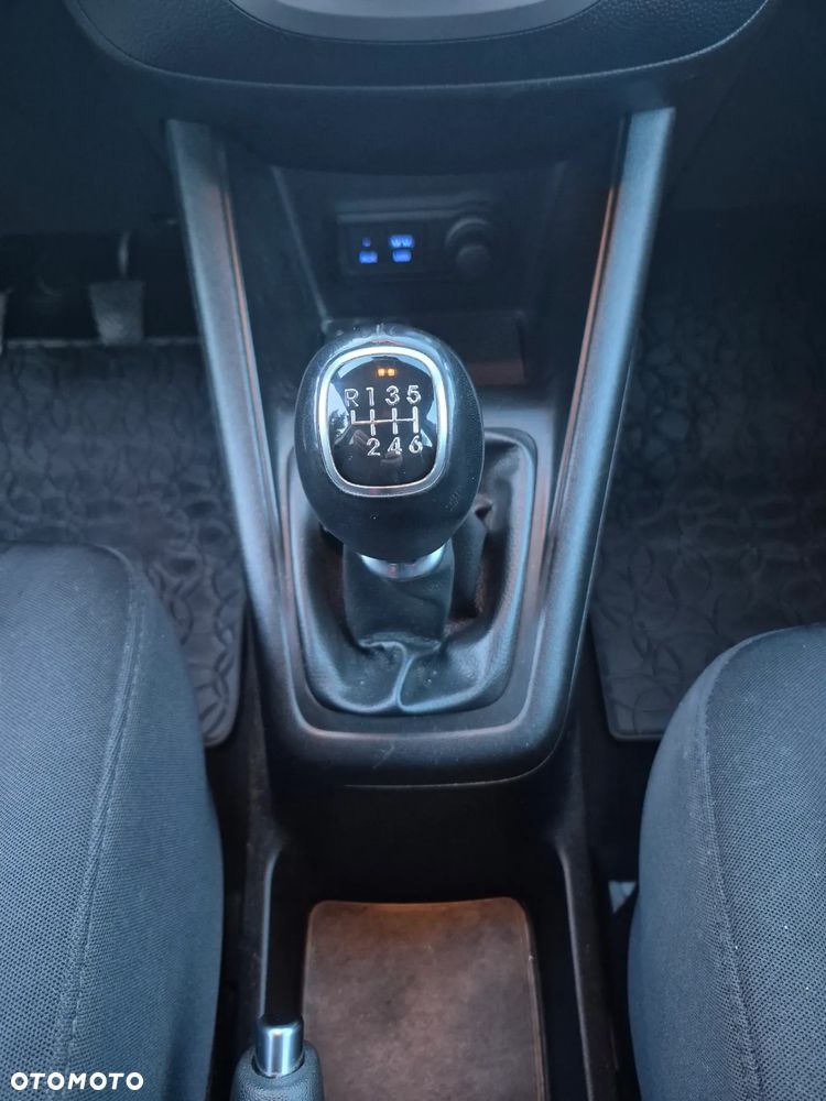 Hyundai ix20 - 17