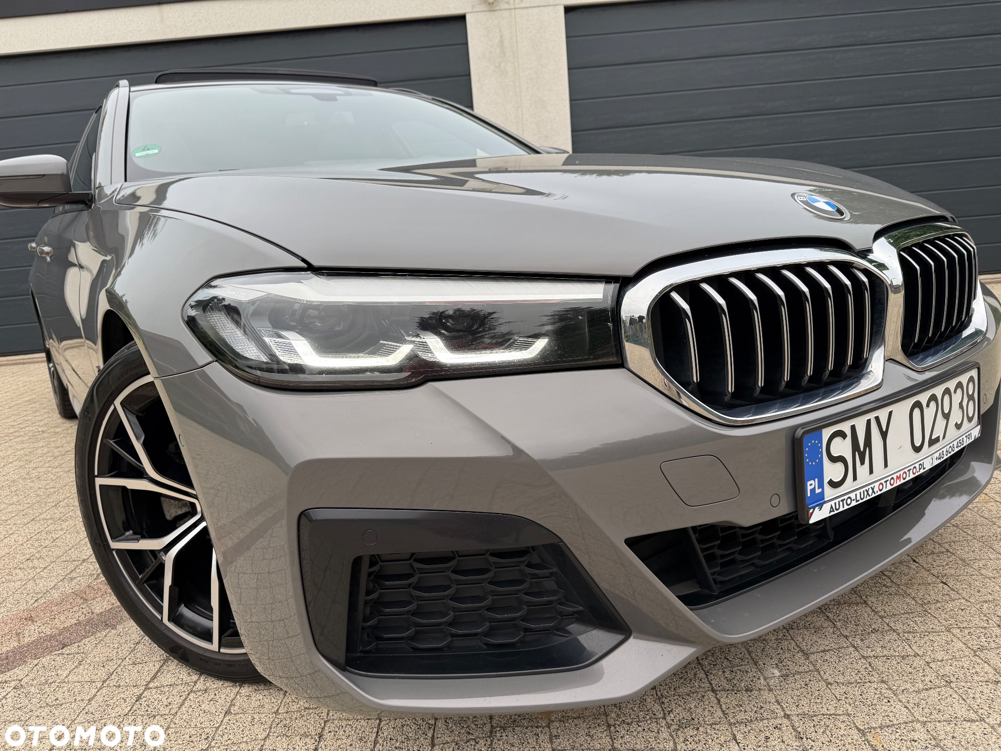 BMW Seria 5 520d M Sport - 10