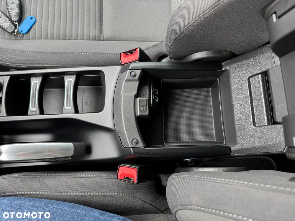 Ford C-MAX 1.0 EcoBoost Start-Stopp-System Titanium - 24