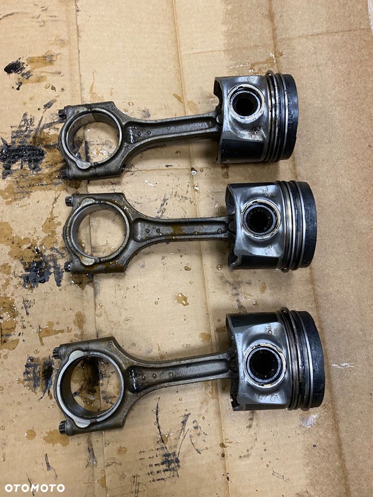 Volvo XC90 v99 s90 v60 Tłok korbowód 235 km 17r