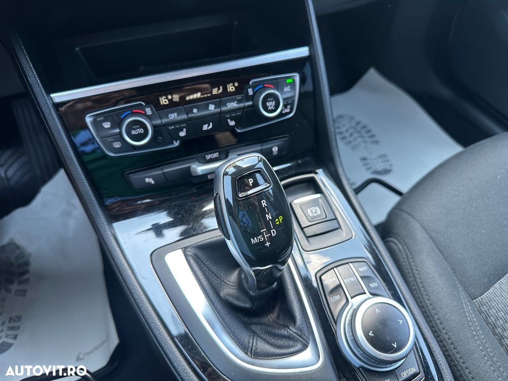 BMW Seria 2 218d Sport-Aut. Sport Line - 18