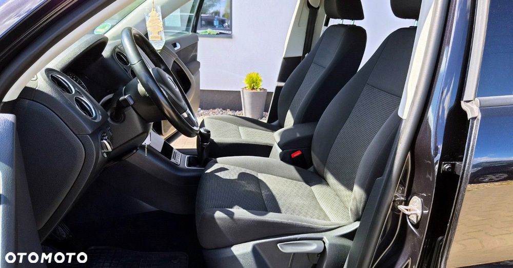 Volkswagen Tiguan - 23