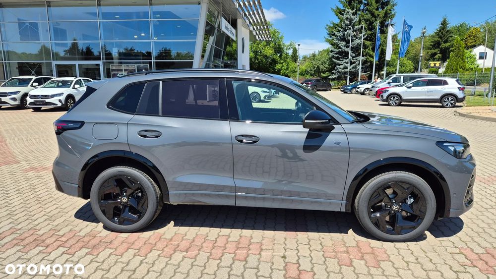 Volkswagen Tiguan - 4