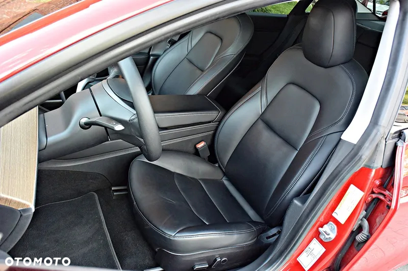 Tesla Model 3 Langstreckenbatterie Allradantrieb Dual Motor - 19