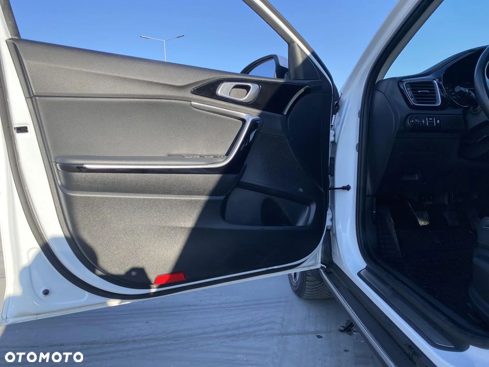 Kia XCeed 1.5 T-GDI Business Line - 10