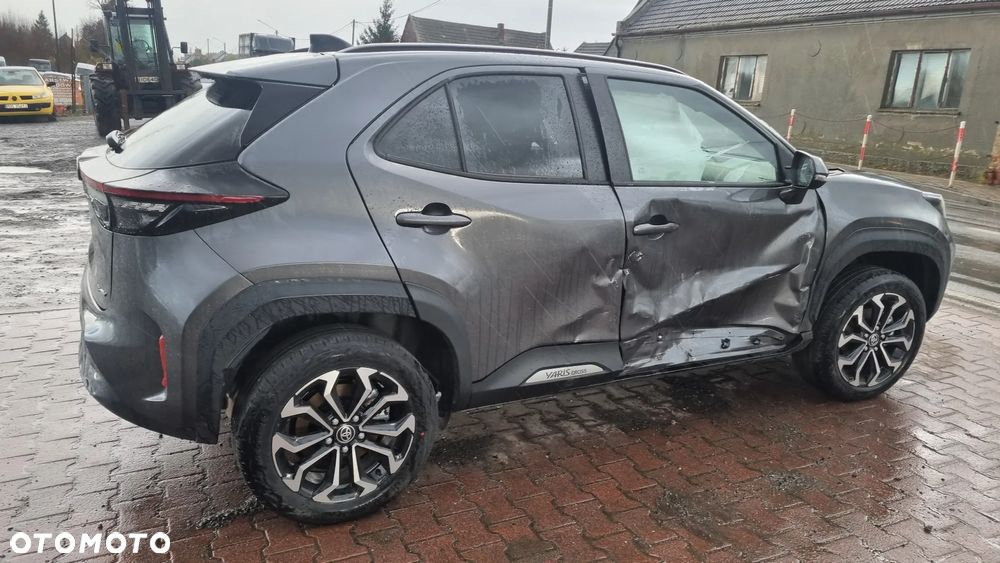 Toyota Yaris Cross Hybrid 1.5 Active - 3