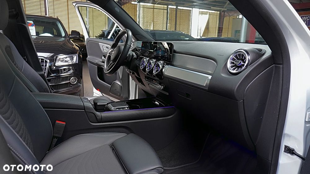 Mercedes-Benz GLB 250 4-Matic 8G-DCT - 15