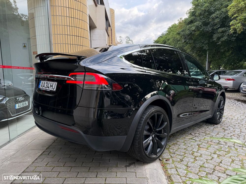 Tesla Model X 100 kWh Long Range Plus AWD - 3