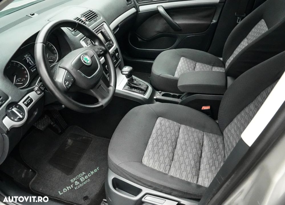 Skoda Octavia 1.6 TDI Ambiente DSG - 11