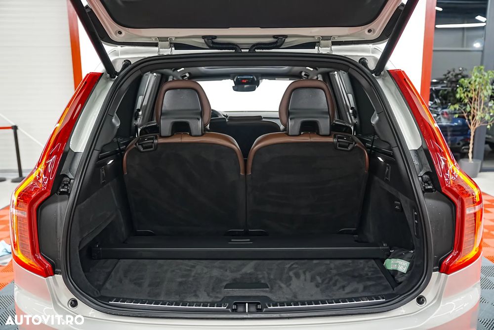 Volvo XC 90 B5 D AWD Geartronic Inscription - 32