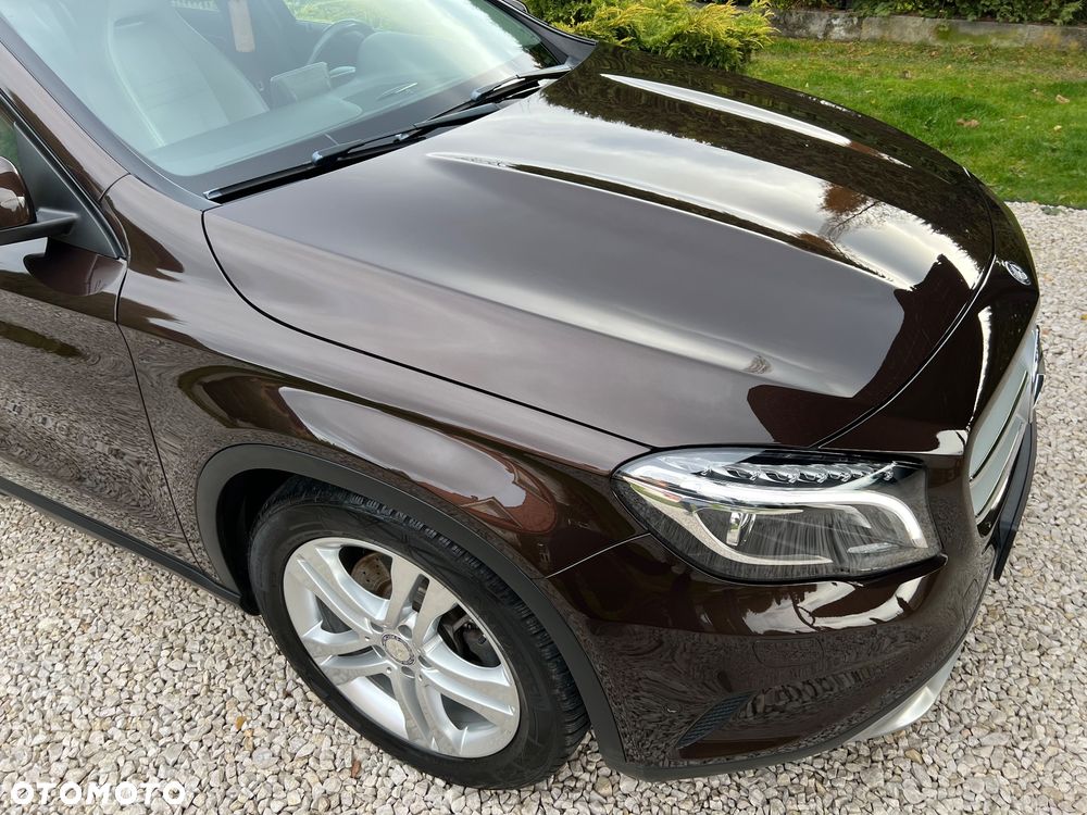 Mercedes-Benz GLA 250 4-Matic - 4