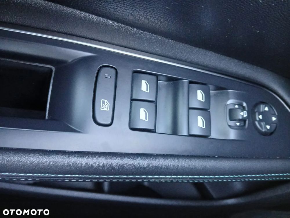 Peugeot 5008 BlueHDi 130 EAT8 Allure - 29