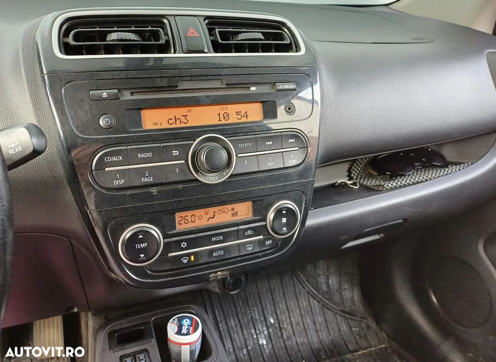 Mitsubishi Space Star - 7