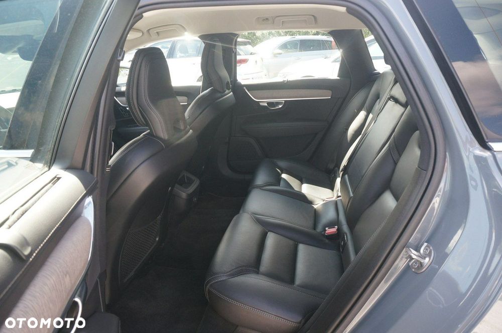 Volvo V90 D5 AWD Inscription - 25