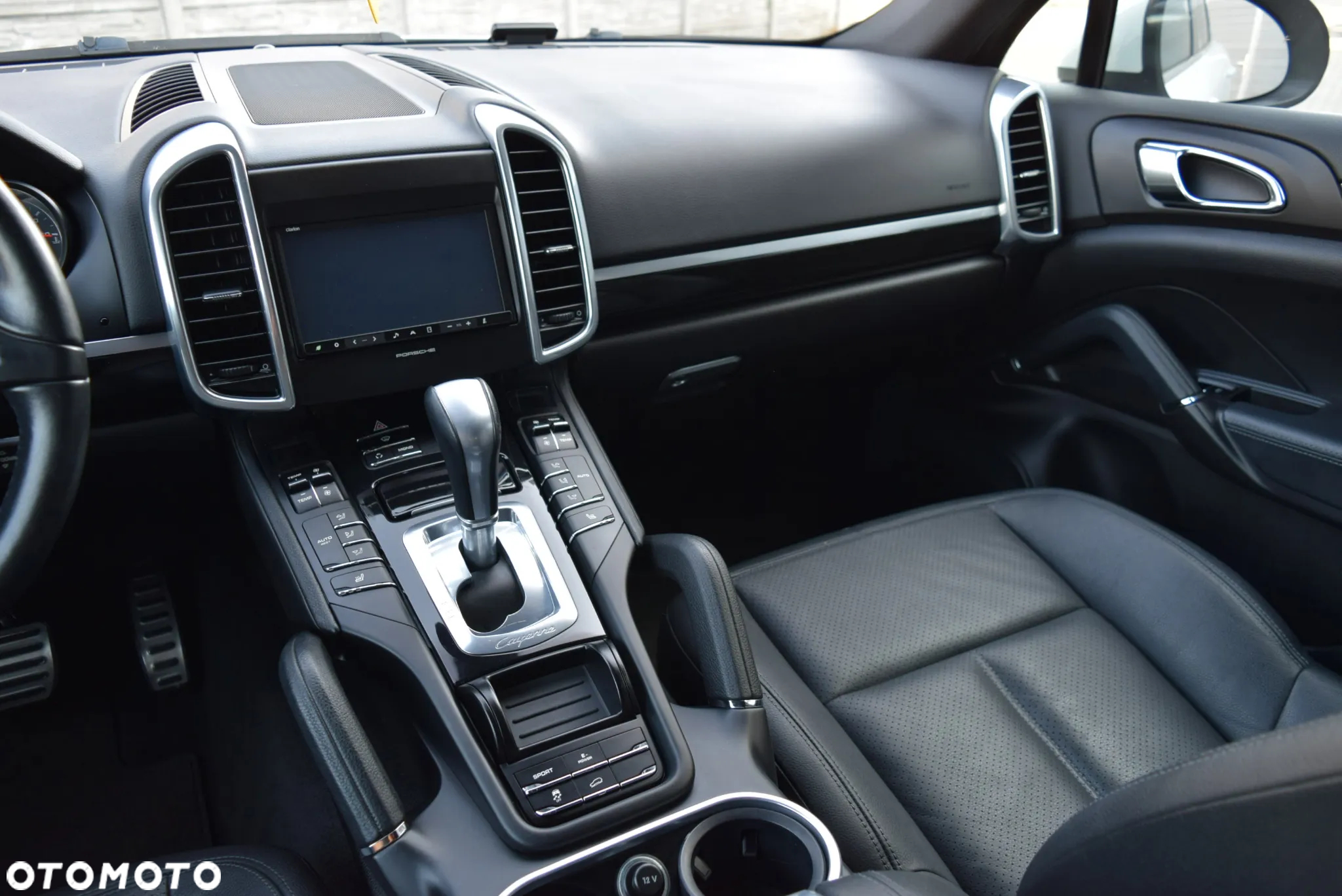 Porsche Cayenne S Hybrid - 17