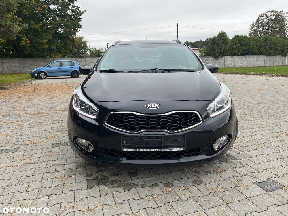 Kia Ceed - 28