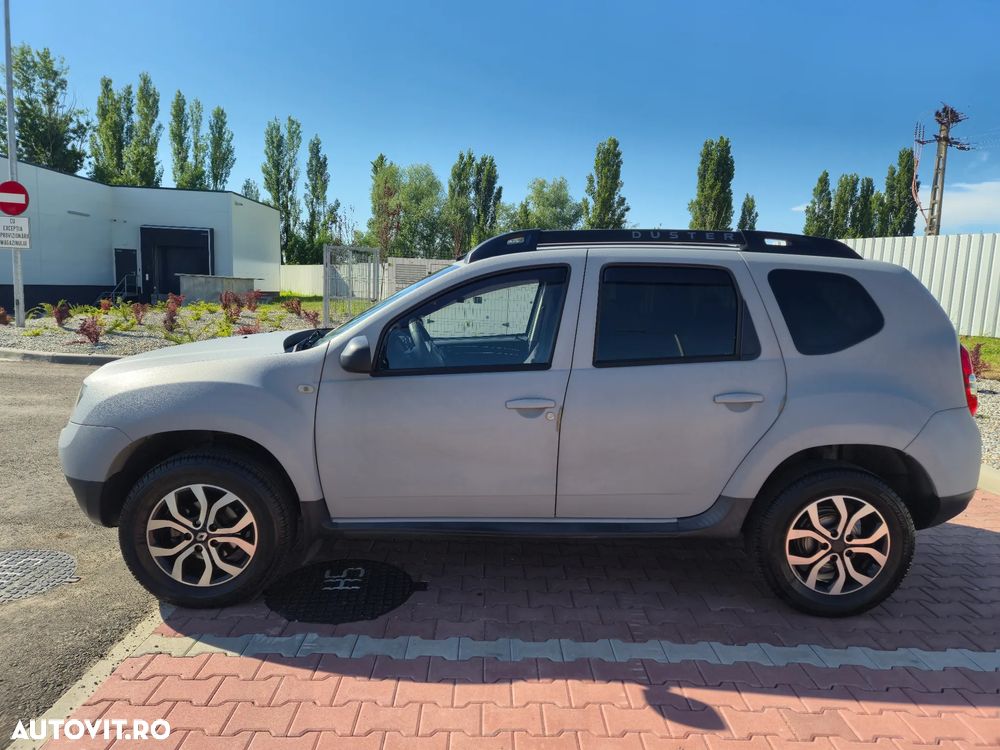 Dacia Duster 1.6 16V 4x2 Laureate - 1