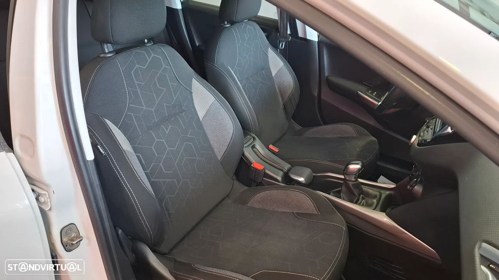Peugeot 2008 1.6 BlueHDi Style - 15
