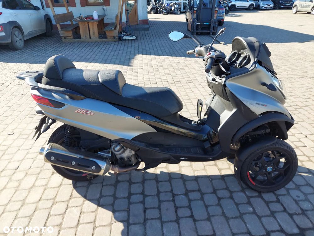 Piaggio MP-3 - 6
